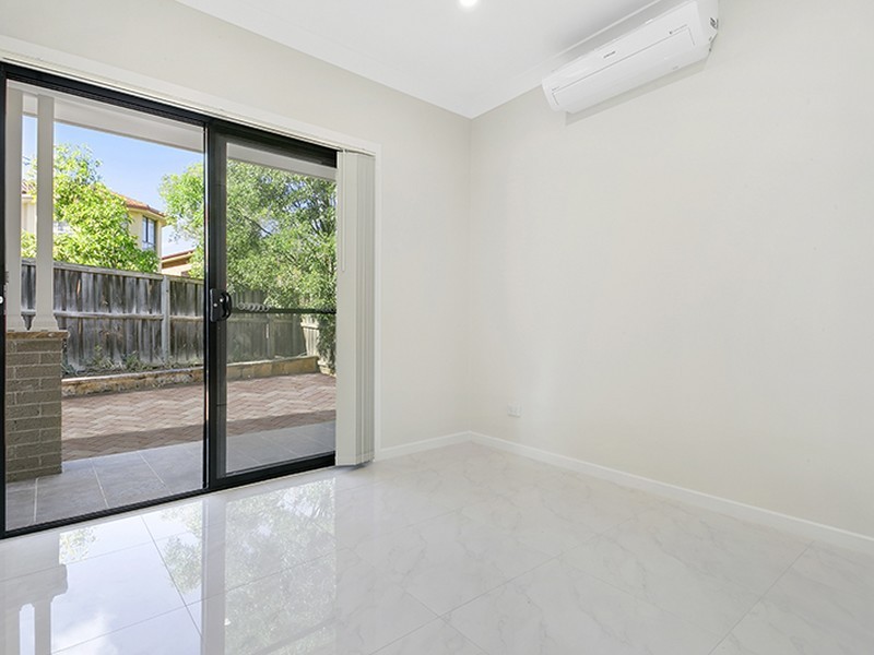 flat Francesco Crescent, Bella Vista NSW 2153