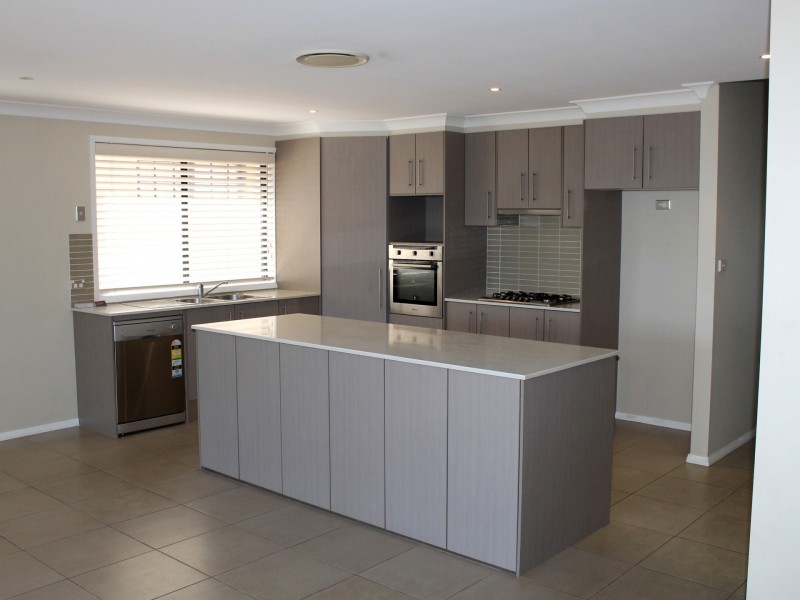 20 Jonquil Pde, Kellyville NSW 2155