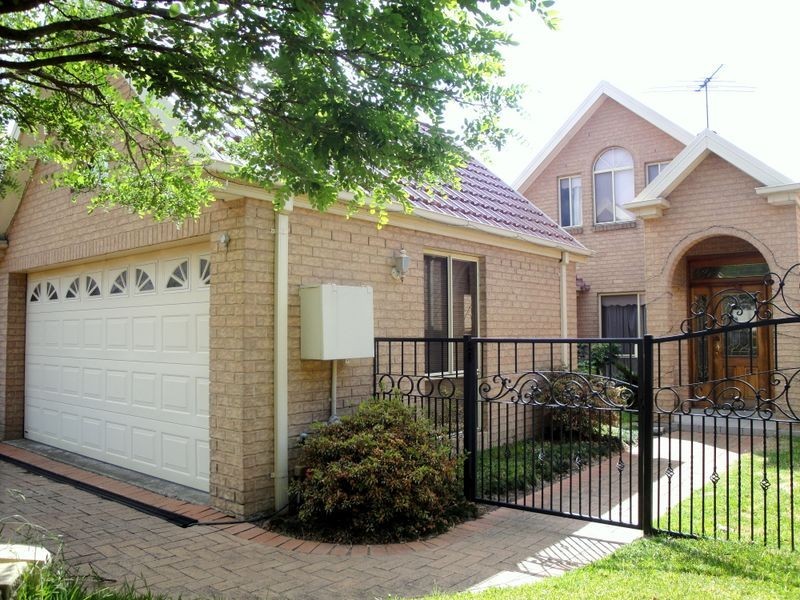 16 Myee Crescent, Baulkham Hills NSW 2153