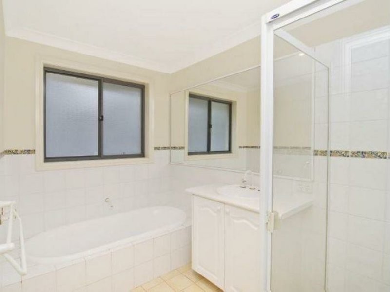 12 Wilkins Ave, Beaumont Hills NSW 2155