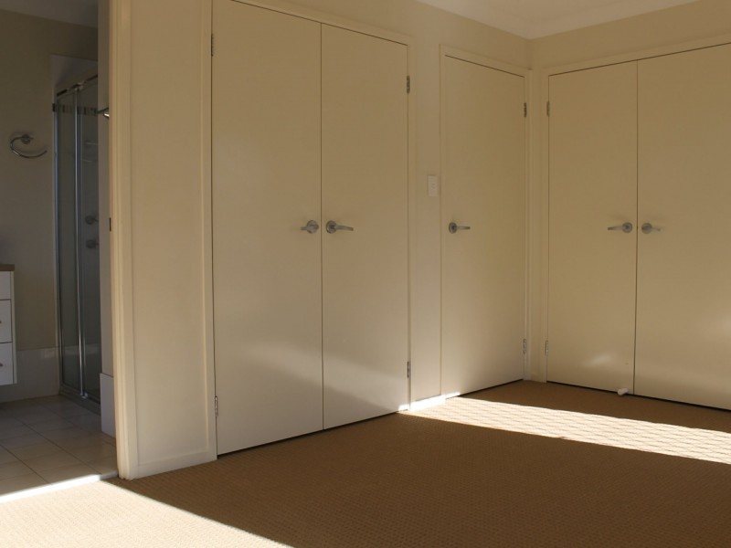 81 Phoenix Ave, Beaumont Hills NSW 2155