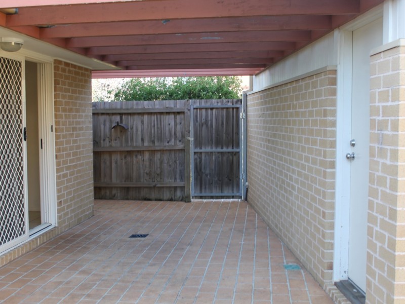 81 Phoenix Ave, Beaumont Hills NSW 2155