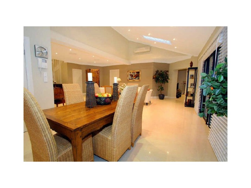 2 Brighton Drive, Bella Vista NSW 2153