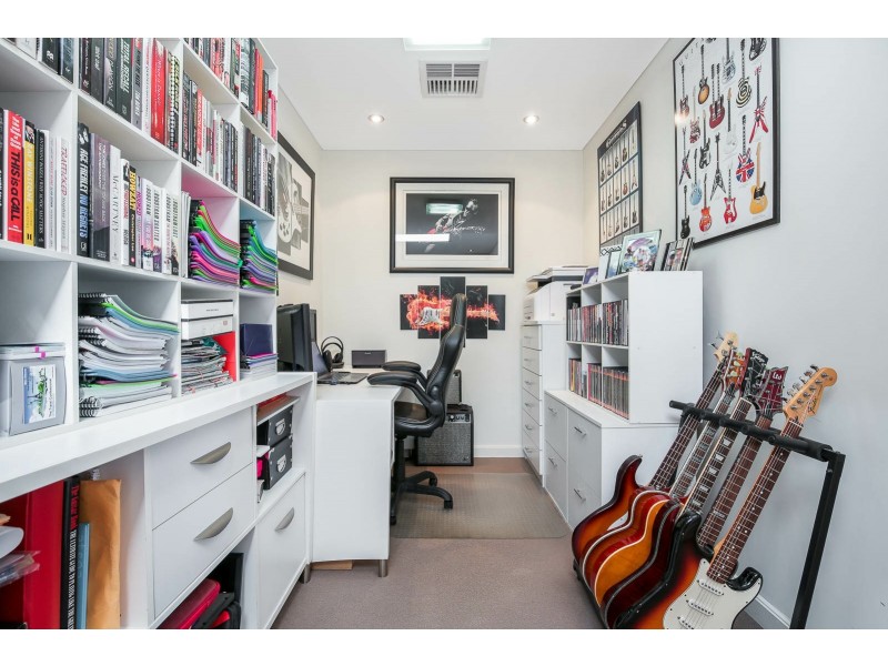 28 Peninsula Way, Norwest, Bella Vista, Baulkham Hills NSW 2153