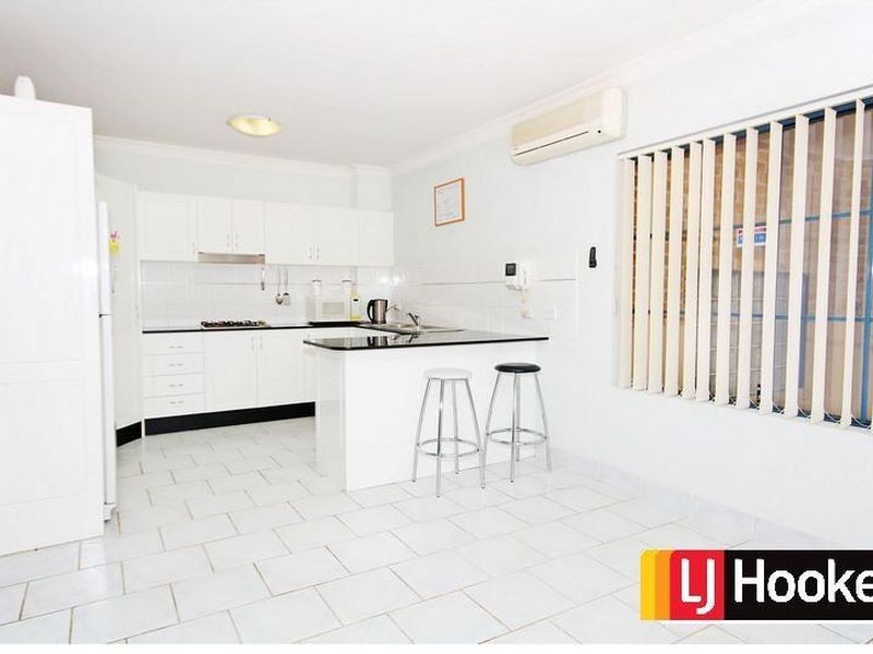 2/48-54 Cecil Avenue, Castle Hill NSW 2154