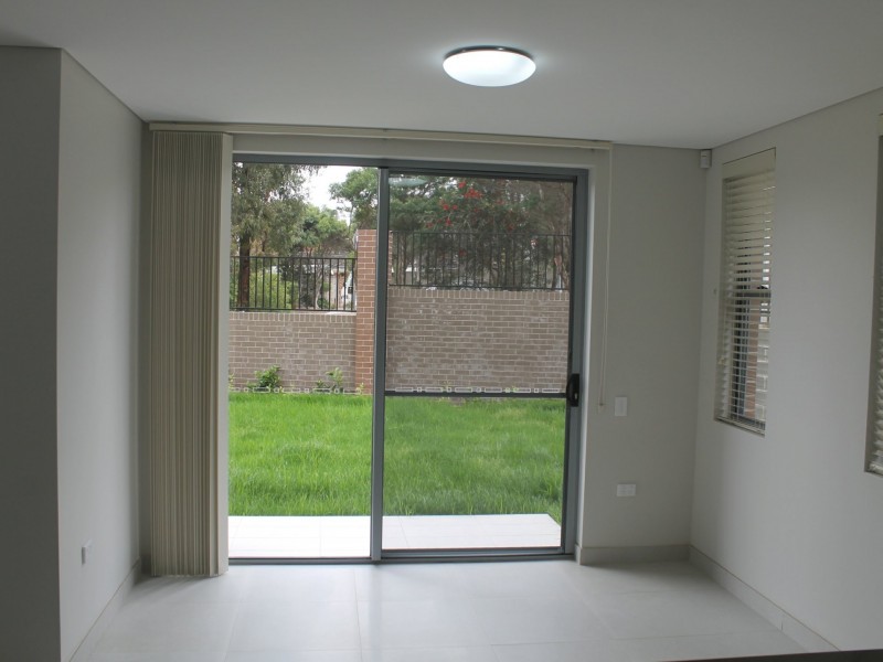 8/2 Cathay Place, Kellyville NSW 2155