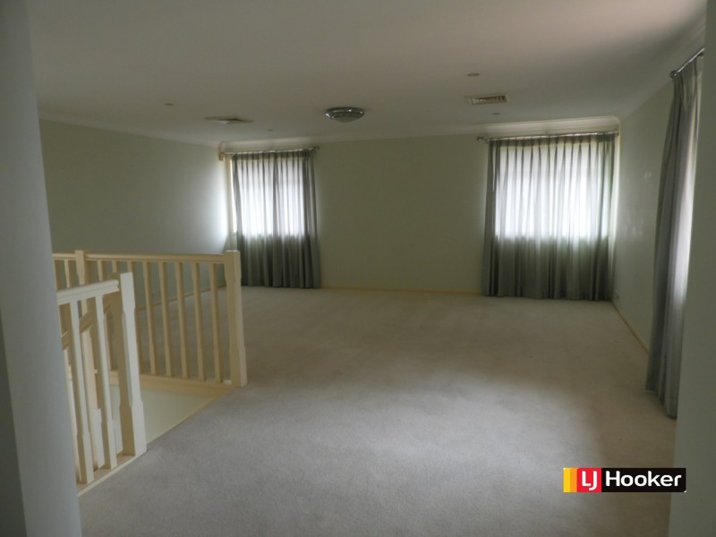 2 Oak Tree Gr, Kellyville NSW 2155