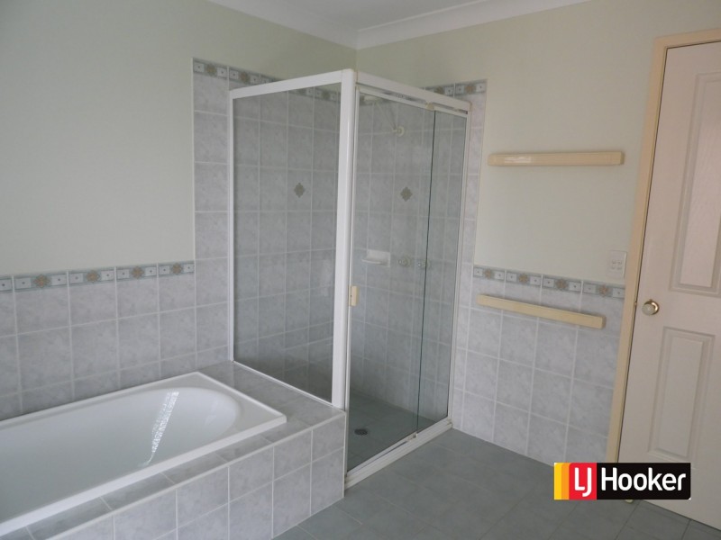 2 Oak Tree Gr, Kellyville NSW 2155