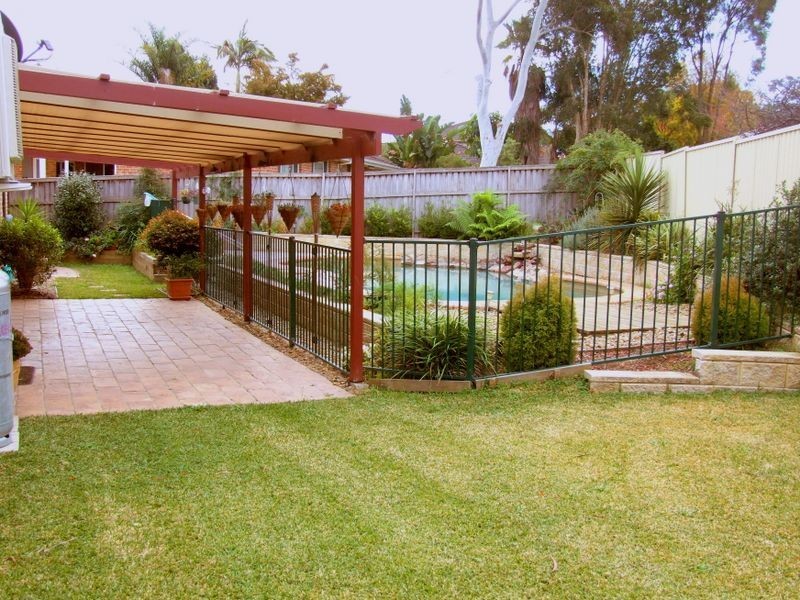 3 Knightsbridge Place, Castle Hill NSW 2154