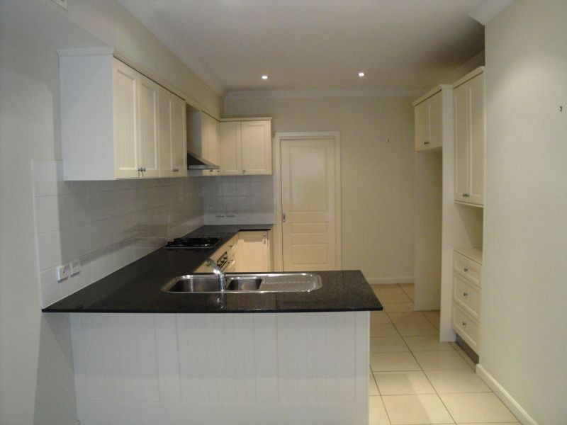 21 Jacqui Circuit, Baulkham Hills NSW 2153