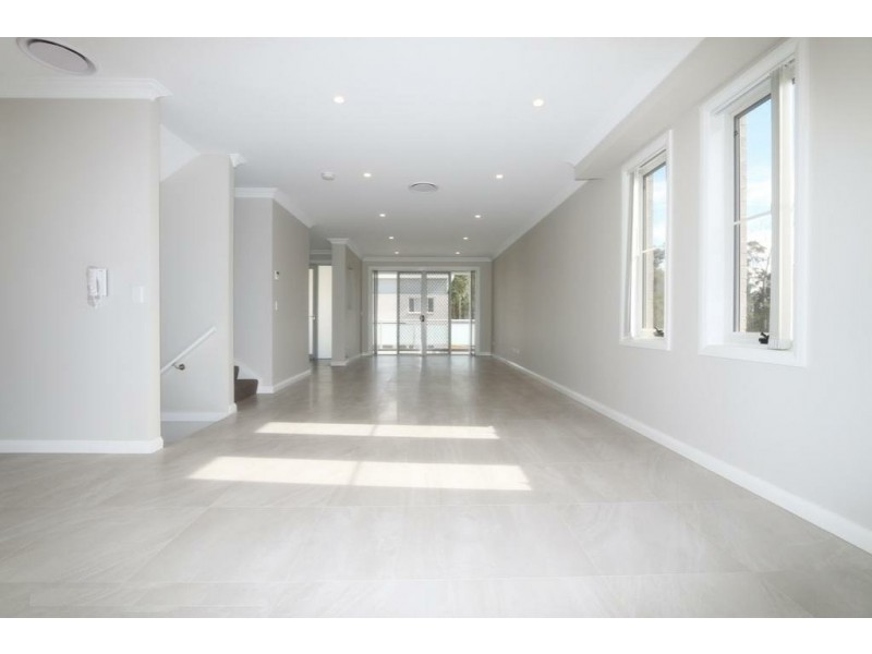 7/8 Cathay Place, Kellyville NSW 2155