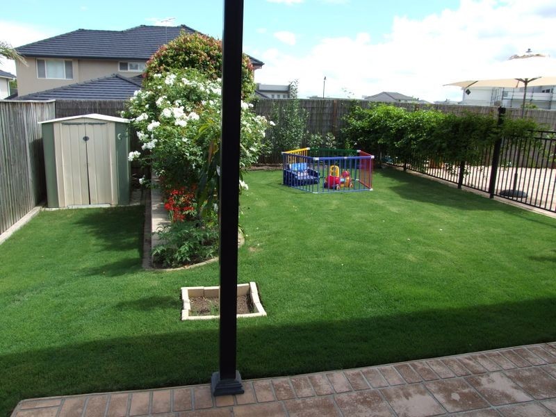 4 Pipersbrook Crescent, Bella Vista NSW 2153