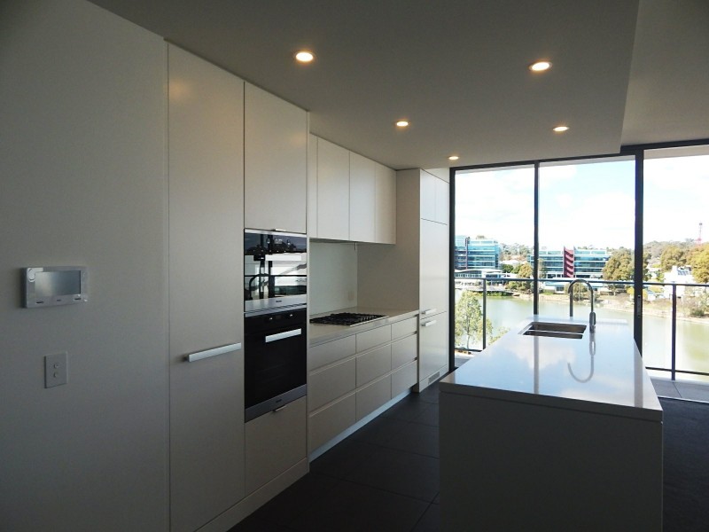 36/38 Solent Cct, Baulkham Hills NSW 2153