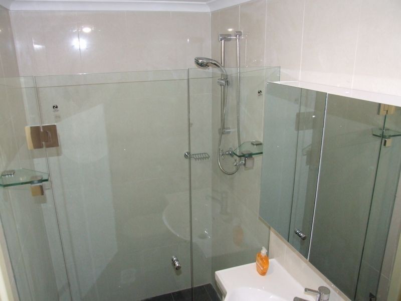 Flat/17 Eastbourne Way, Bella Vista NSW 2153