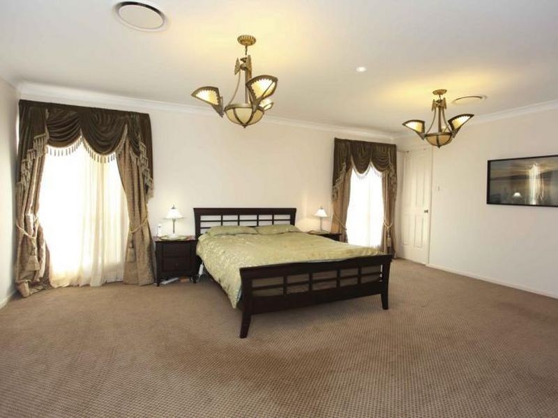 8 Minuet Ct, Glenwood NSW 2768