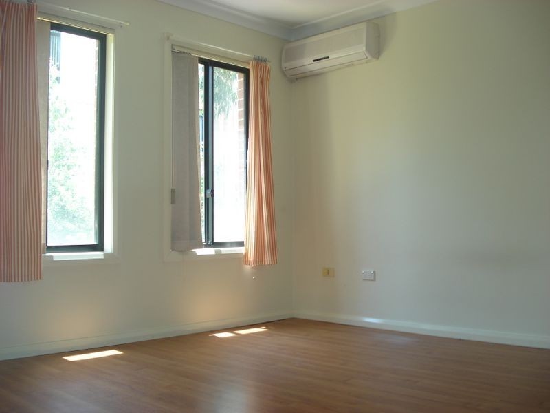 11/2 Parsonage Rd, Castle Hill NSW 2154