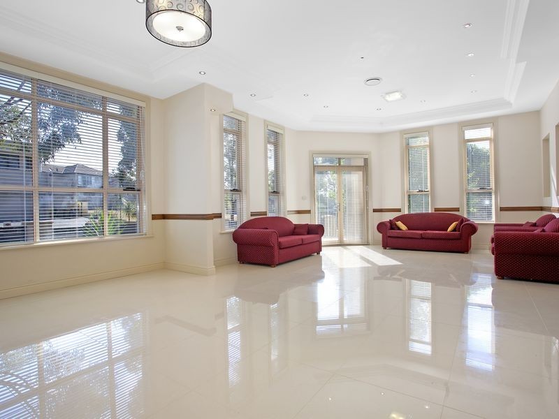 77 Edgewater Drive, Bella Vista NSW 2153