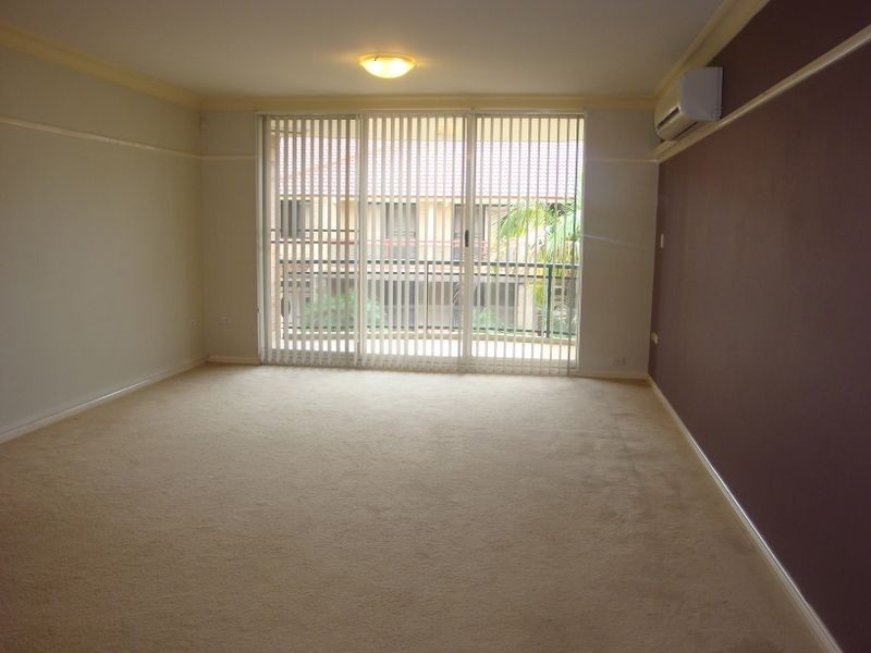 24/1 Cheriton Ave, Castle Hill NSW 2154