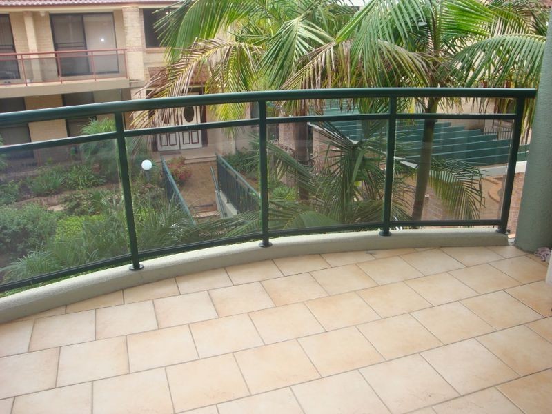 24/1 Cheriton Ave, Castle Hill NSW 2154