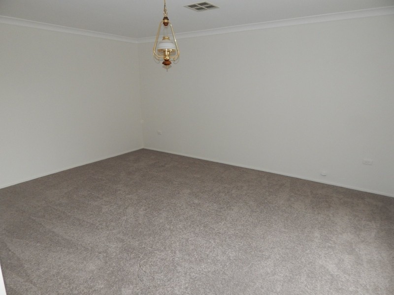 34 Salamander Gr, Baulkham Hills NSW 2153