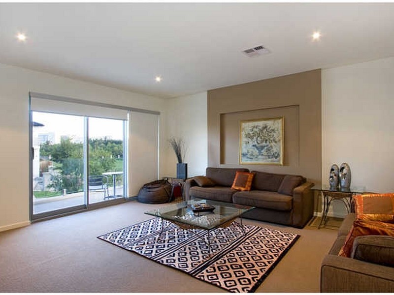 21 Bimbadgen Place, Bella Vista NSW 2153