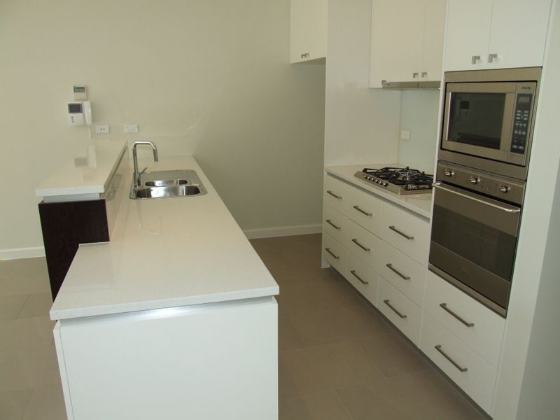 38 Waterstone Crescent, Bella Vista NSW 2153