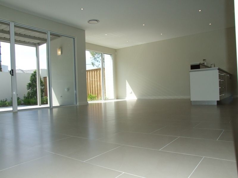 38 Waterstone Crescent, Bella Vista NSW 2153
