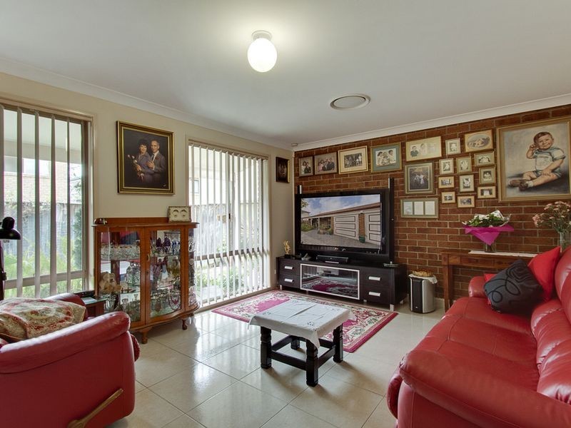 13 Betty Ave, Winston Hills NSW 2153