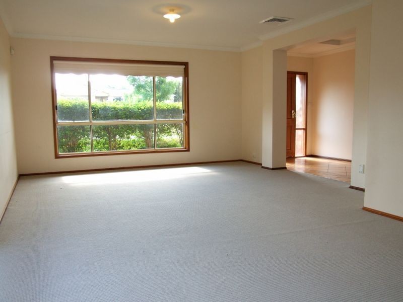 9 Peter Wilson St, Glenwood NSW 2768