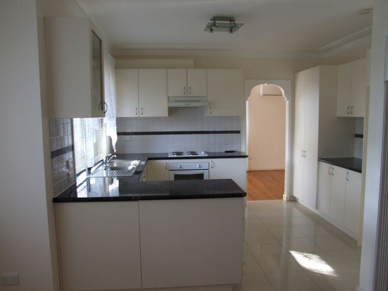 235 Excelsior Ave (East), Castle Hill NSW 2154