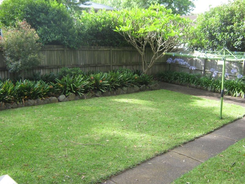 235 Excelsior Ave (East), Castle Hill NSW 2154