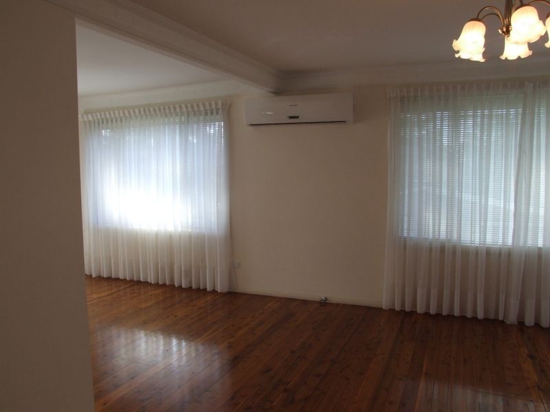 235 Excelsior Ave (East), Castle Hill NSW 2154