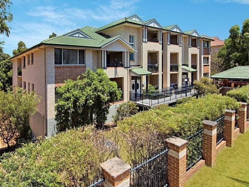 25/392 Windsor Road, Baulkham Hills NSW 2153