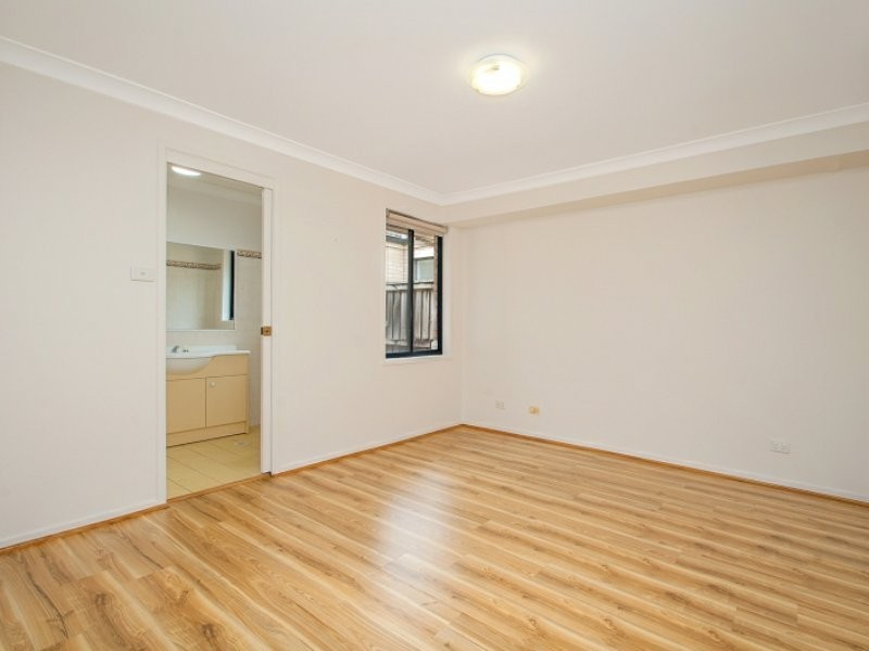 11 Myee Cr, Baulkham Hills NSW 2153