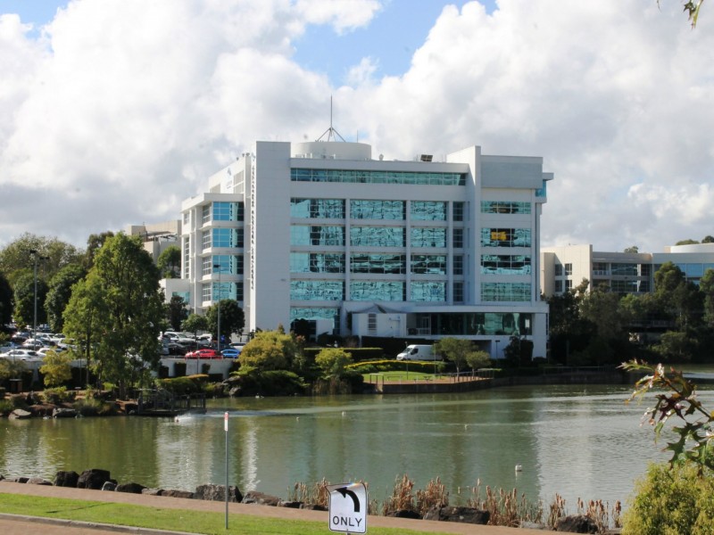 34 Solent Cct, Baulkham Hills NSW 2153