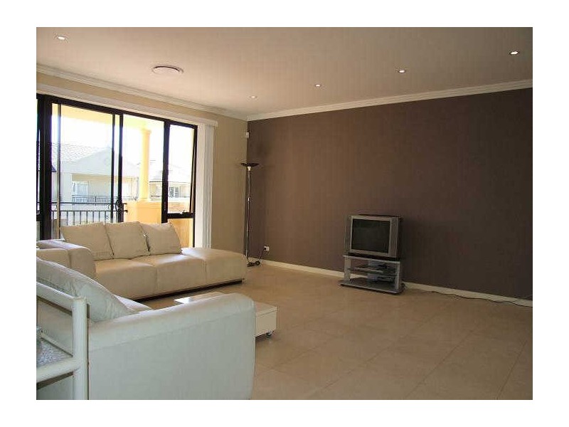 96 Linden Way, Bella Vista NSW 2153