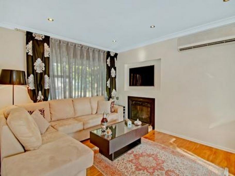 1 Rockley Avenue, Baulkham Hills NSW 2153