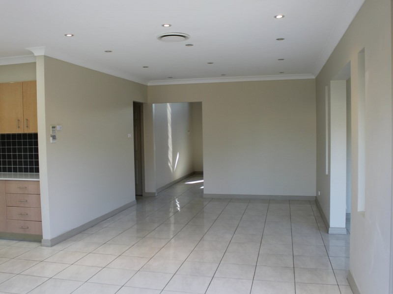 25 Meredith Avenue, Kellyville NSW 2155