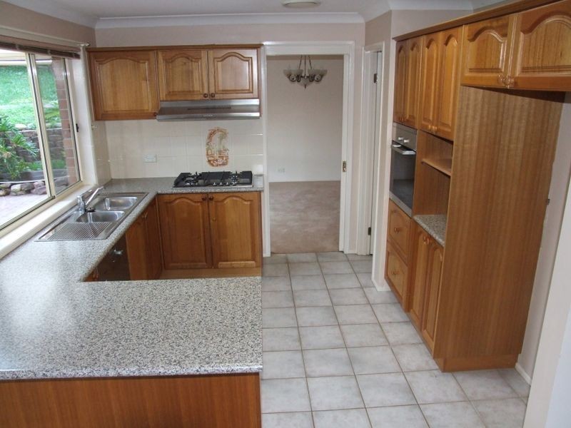 8 Shane Pl, Bella Vista NSW 2153