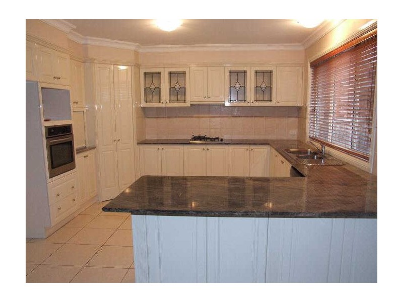 27 Beaumaris Avenue, Castle Hill NSW 2154