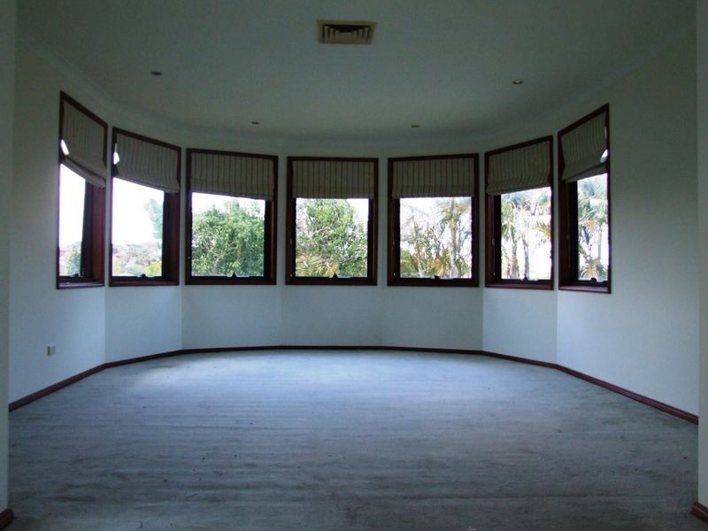 10 Stock Farm Avenue, Bella Vista NSW 2153