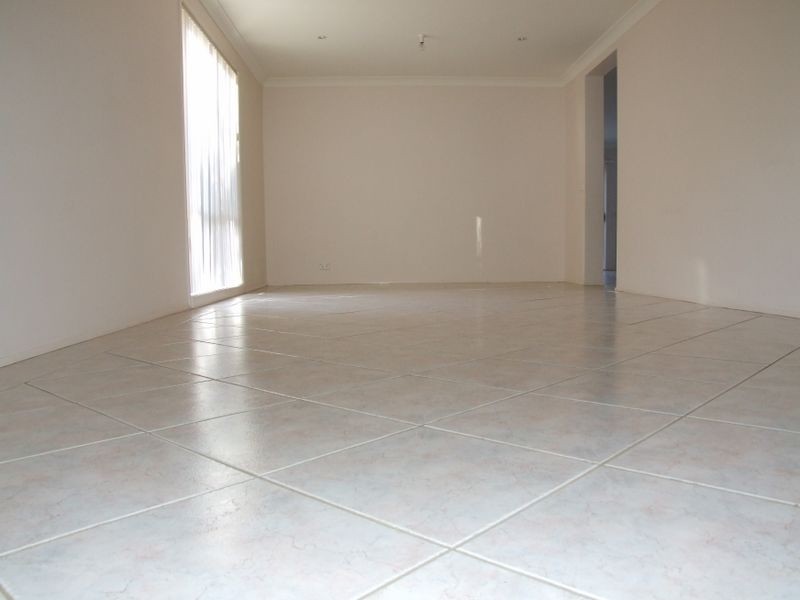 17 Kingdom Place, Kellyville NSW 2155