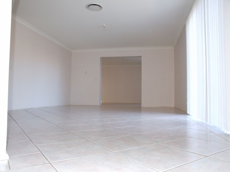 17 Kingdom Place, Kellyville NSW 2155