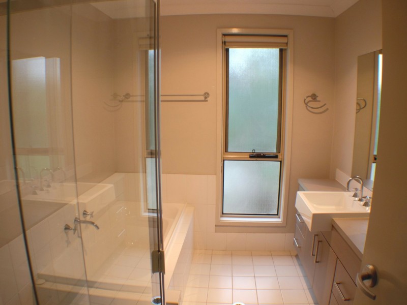 92 Phoenix Ave, Beaumont Hills NSW 2155