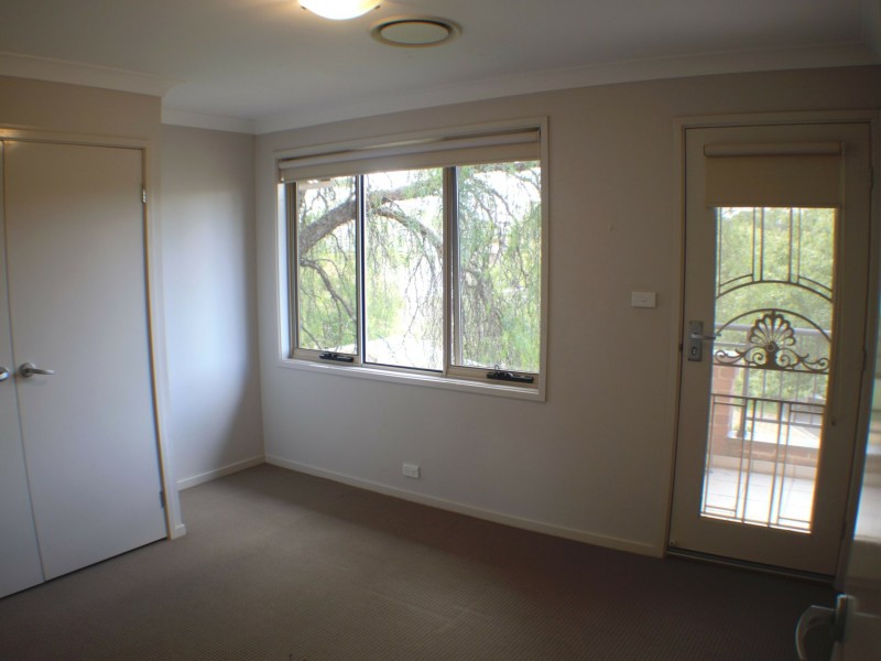 92 Phoenix Ave, Beaumont Hills NSW 2155