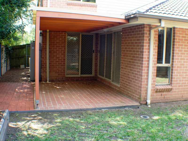 92 Phoenix Ave, Beaumont Hills NSW 2155