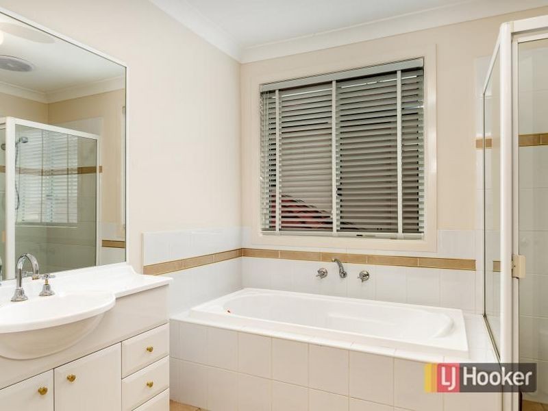 5 Laurina Way, Glenwood NSW 2768