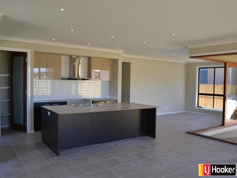 6 Lusitano Street, Rouse Hill NSW 2155