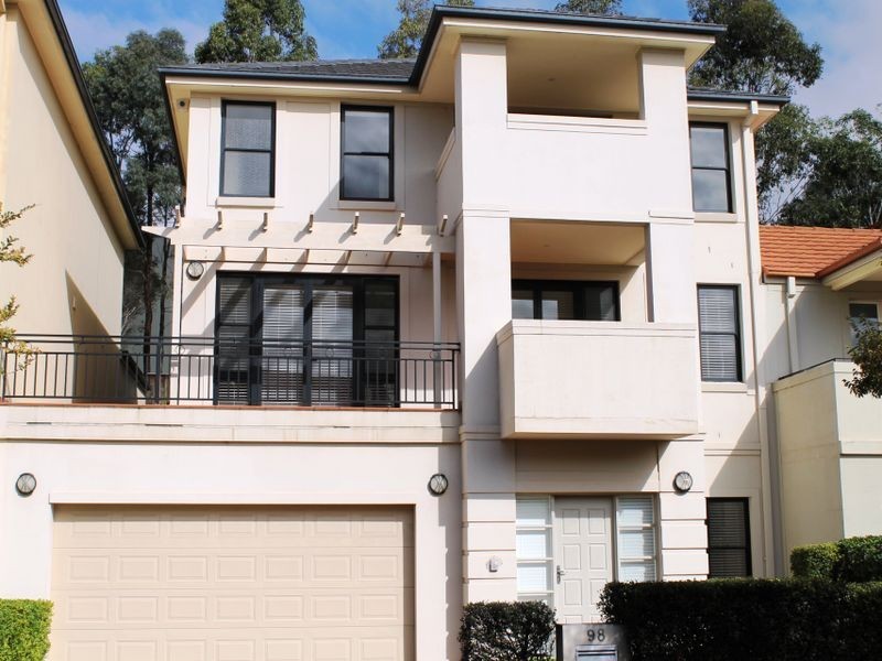 98 Linden Way, Bella Vista NSW 2153