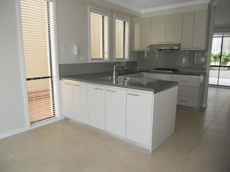 98 Linden Way, Bella Vista NSW 2153